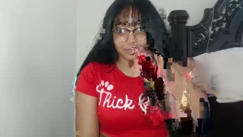 Snapshot of carmellovekisses chatting on 09/28/25, 08:14 CARAMEL xoxo online show from 09/28/25, 08:14