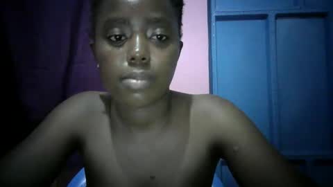 Snapshot of carmennalgona chatting on 10/19/25, 08:20 carmennalgona online show from 10/19/25, 08:20