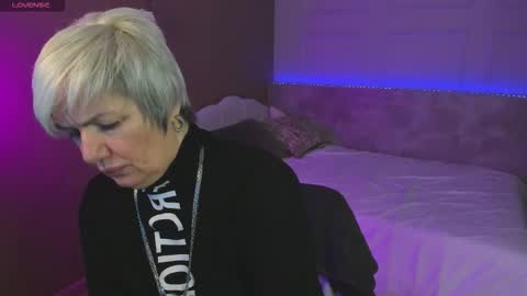 Snapshot of carmensoft chatting on 10/20/25, 09:48 Carmen online show from 10/20/25, 09:48