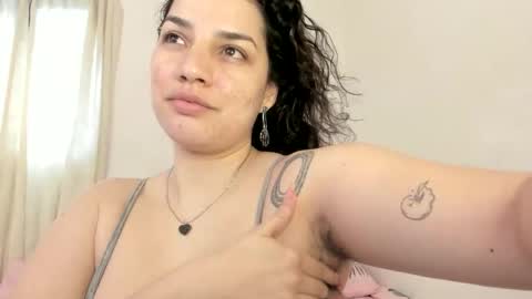 carmesix__ online show from 11/11/25, 09:59