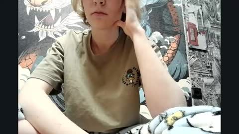 Lisa online show from 11/25/25, 07:41