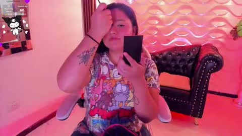 Snapshot of caro_sexyhot chatting on 10/30/25, 01:51 carolina online show from 10/30/25, 01:51