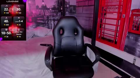 Snapshot of caro_sexyhot chatting on 11/14/25, 01:59 carolina online show from 11/14/25, 01:59