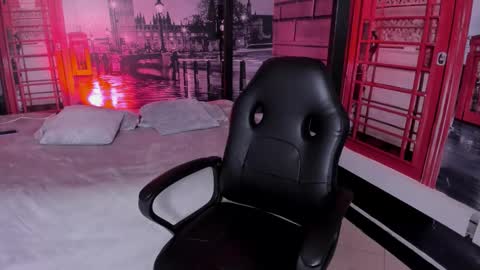 Snapshot of caro_sexyhot chatting on 11/15/25, 01:47 carolina online show from 11/15/25, 01:47