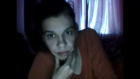 Snapshot of caroisback chatting on 09/23/25, 07:44 caroisback online show from 09/23/25, 07:44