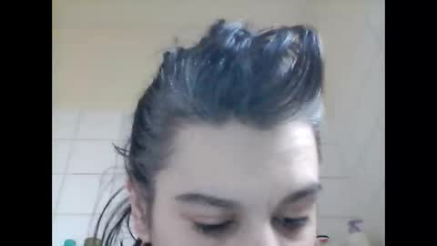 Snapshot of caroisback chatting on 11/20/25, 11:54 caroisback online show from 11/20/25, 11:54