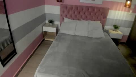 Snapshot of carol_pinter chatting on 01/08/25, 01:52 Carol online show from 01/08/25, 01:52