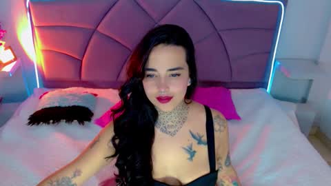 Carolaine01 online show from 10/16/25, 08:32