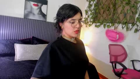 Snapshot of carole_ks chatting on 09/29/25, 03:22 Carole ks online show from 09/29/25, 03:22