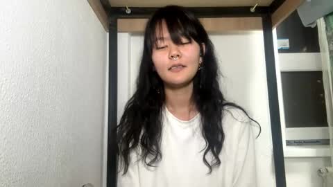 Snapshot of carolfreer chatting on 11/06/25, 02:29 Kim online show from 11/06/25, 02:29