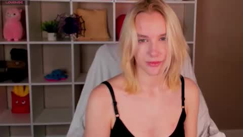 Carol online show from 10/27/25, 01:42