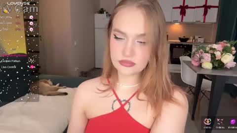 Snapshot of caroline_kiparis chatting on 02/05/25, 10:12 Caro online show from 02/05/25, 10:12