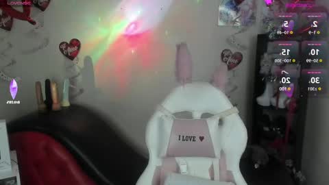 Snapshot of caroline_lenox chatting on 02/20/25, 08:39 Caroline Lenox online show from 02/20/25, 08:39