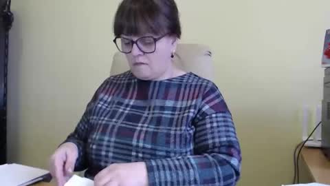 Snapshot of carolinedream_ chatting on 02/04/25, 06:46 CarolineDream online show from 02/04/25, 06:46