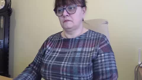 Snapshot of carolinedream_ chatting on 02/14/25, 06:23 CarolineDream online show from 02/14/25, 06:23