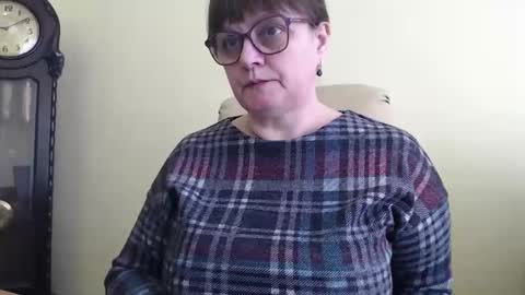 Snapshot of carolinedream_ chatting on 02/18/25, 07:10 CarolineDream online show from 02/18/25, 07:10