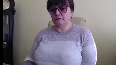 Snapshot of carolinedream_ chatting on 02/24/25, 07:00 CarolineDream online show from 02/24/25, 07:00