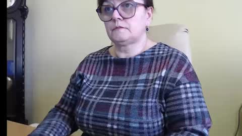 Snapshot of carolinedream_ chatting on 02/25/25, 12:34 CarolineDream online show from 02/25/25, 12:34