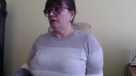 Snapshot of carolinedream_ chatting on 03/10/25, 07:21 CarolineDream online show from 03/10/25, 07:21