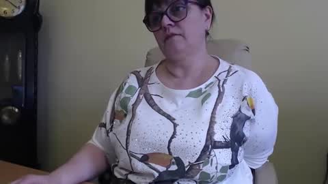 Snapshot of carolinedream_ chatting on 03/12/25, 10:16 CarolineDream online show from 03/12/25, 10:16