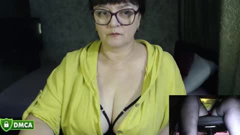 Snapshot of carolinedream_ chatting on 09/12/25, 05:02 CarolineDream online show from 09/12/25, 05:02