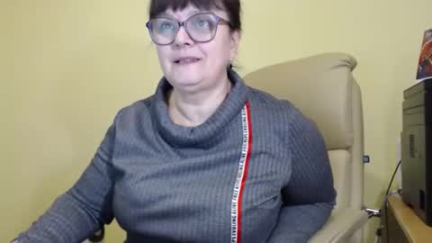 Snapshot of carolinedream_ chatting on 10/22/25, 05:52 CarolineDream online show from 10/22/25, 05:52