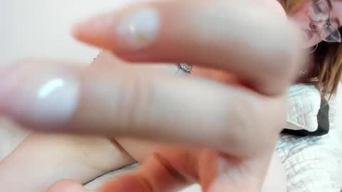 Carolinee  online show from 10/10/25, 08:46