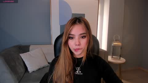 Snapshot of carolinegrace_ chatting on 12/24/24, 03:16 Caro online show from 12/24/24, 03:16