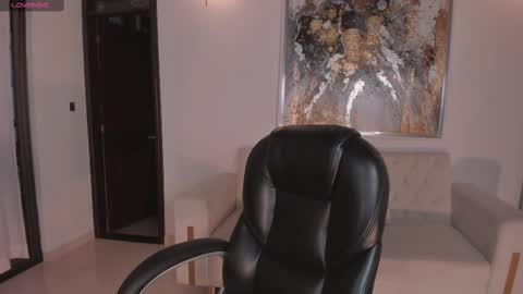 Snapshot of carolinegrace_ chatting on 03/07/25, 11:07 Caro online show from 03/07/25, 11:07