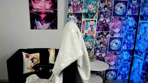 CarolineRichter online show from 10/17/25, 03:10