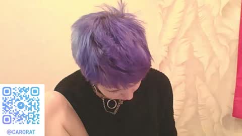 CarolineRichter online show from 10/23/25, 06:34