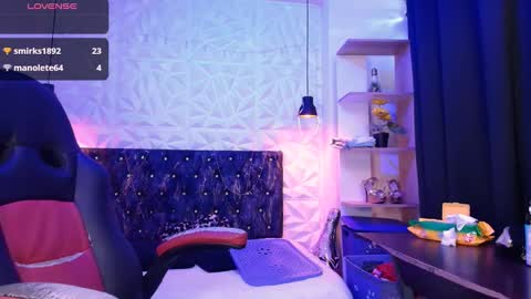 Caroline Scoth online show from 01/12/25, 08:25