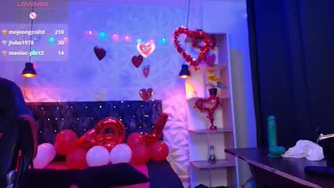 Caroline Scoth online show from 02/20/25, 10:04