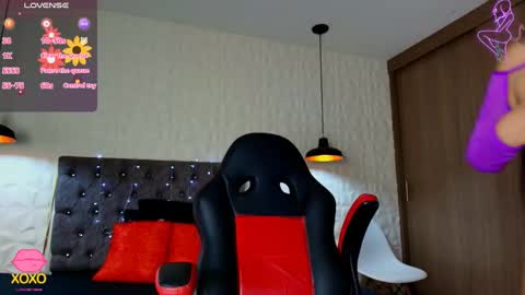 Caroline Scoth online show from 09/17/25, 06:31