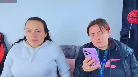 Carolinhe  online show from 10/13/25, 11:21