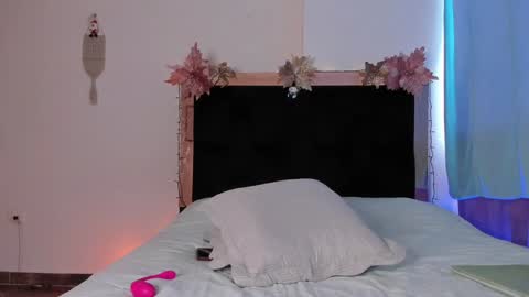 Caro  online show from 12/16/24, 07:43