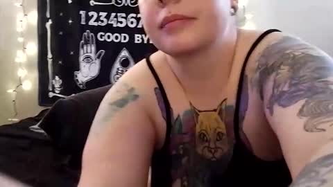 Snapshot of carreborn chatting on 11/07/25, 02:17 Car online show from 11/07/25, 02:17