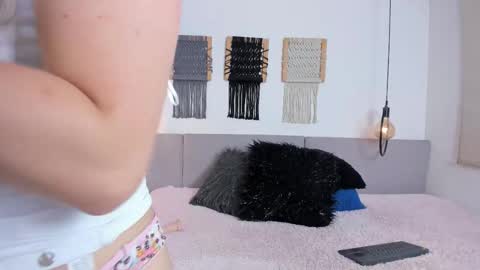 Carrie online show from 09/23/25, 12:30