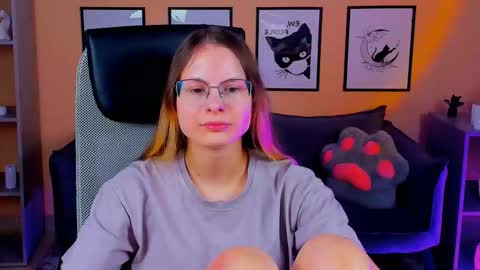 carrie_roses online show from 10/10/25, 04:55