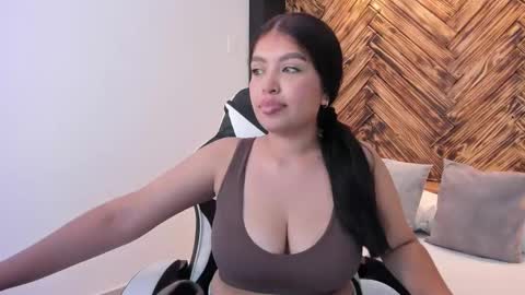 carriepink_ online show from 09/12/25, 12:49