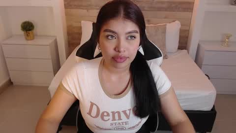 carriepink_ online show from 09/23/25, 12:08