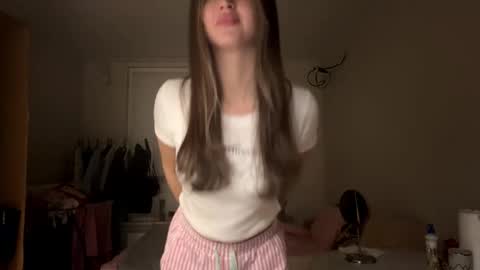 Kira online show from 12/05/25, 02:58