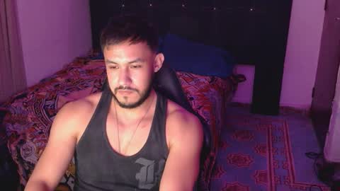      online show from 10/25/25, 04:09