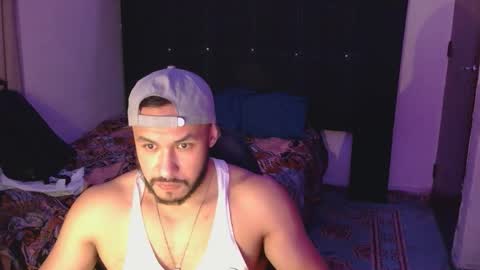      online show from 11/01/25, 04:25