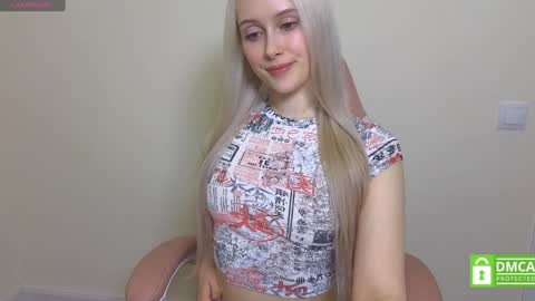 Snapshot of caseylabow chatting on 12/04/24, 07:56 My name is Casey... Nice to meet you I will be happy to have funthumbs up please its important online show from 12/04/24, 07:56