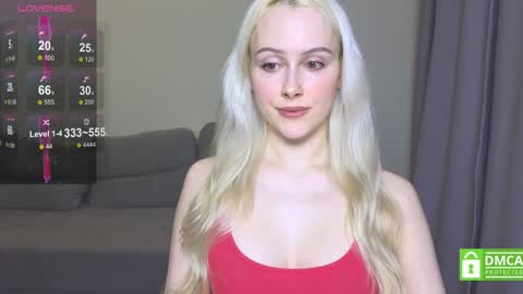 Snapshot of caseylabow chatting on 01/23/25, 11:04 My name is Casey... Nice to meet you I will be happy to have funthumbs up please its important online show from 01/23/25, 11:04