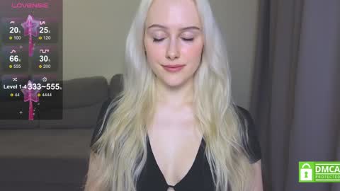 Snapshot of caseylabow chatting on 01/24/25, 12:52 My name is Casey... Nice to meet you I will be happy to have funthumbs up please its important online show from 01/24/25, 12:52