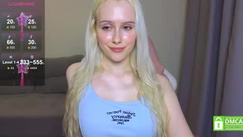 Snapshot of caseylabow chatting on 03/11/25, 02:29 My name is Casey... Nice to meet you I will be happy to have funthumbs up please its important online show from 03/11/25, 02:29