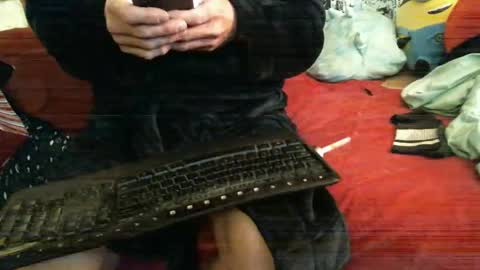 Cashew online show from 01/19/25, 01:32