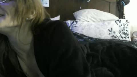 Snapshot of casidy1 chatting on 01/25/25, 07:28 casidy1 online show from 01/25/25, 07:28